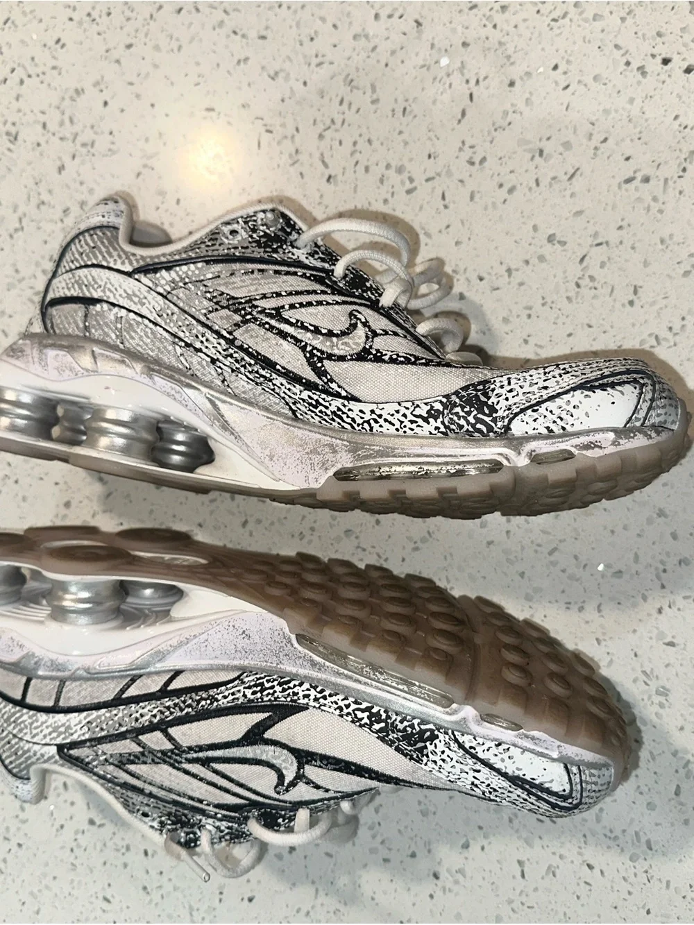 Nike White and Silver Men's Running Sneakers